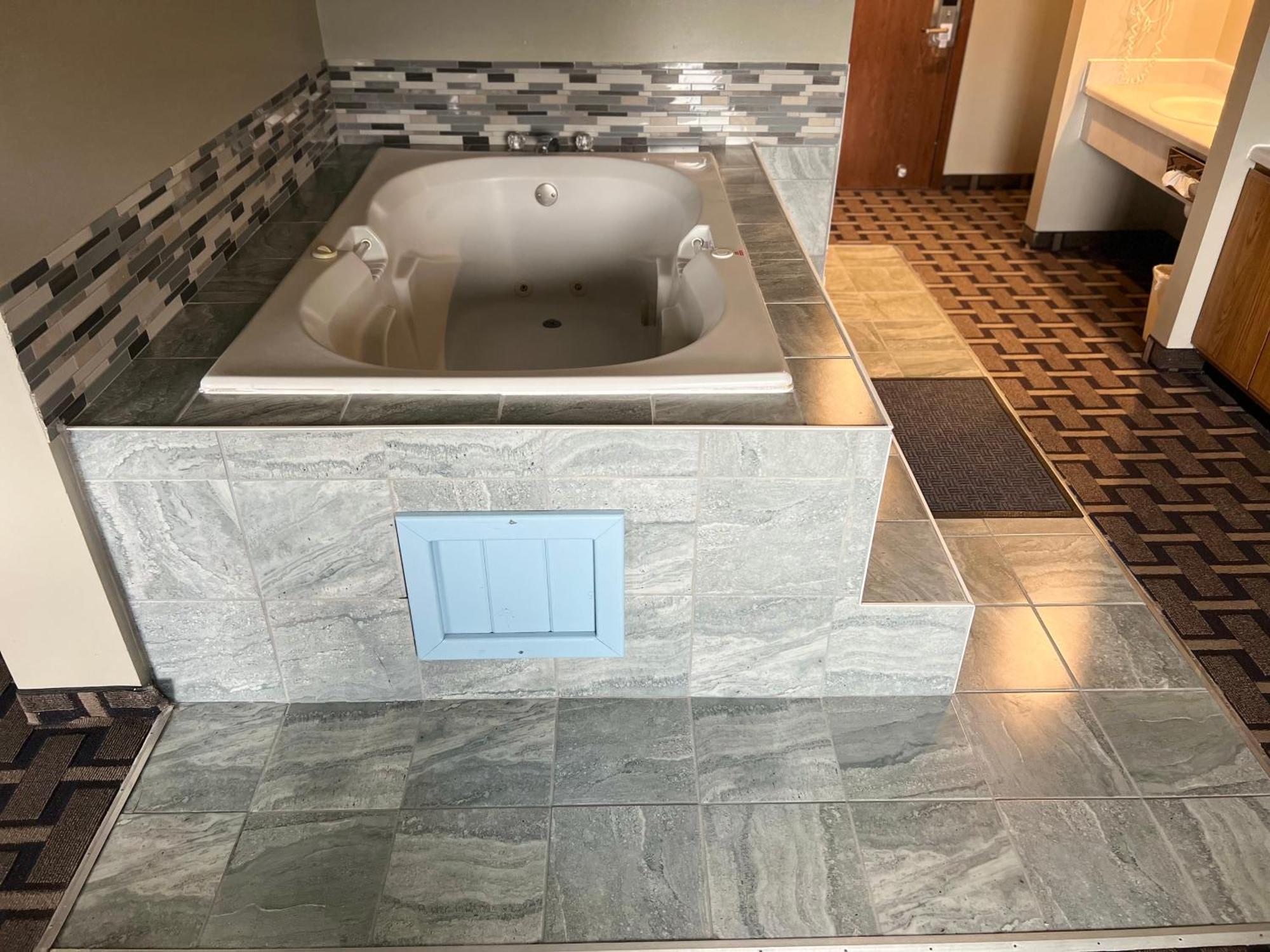 Sky Lodge Inn & Suites - Delavan Extérieur photo