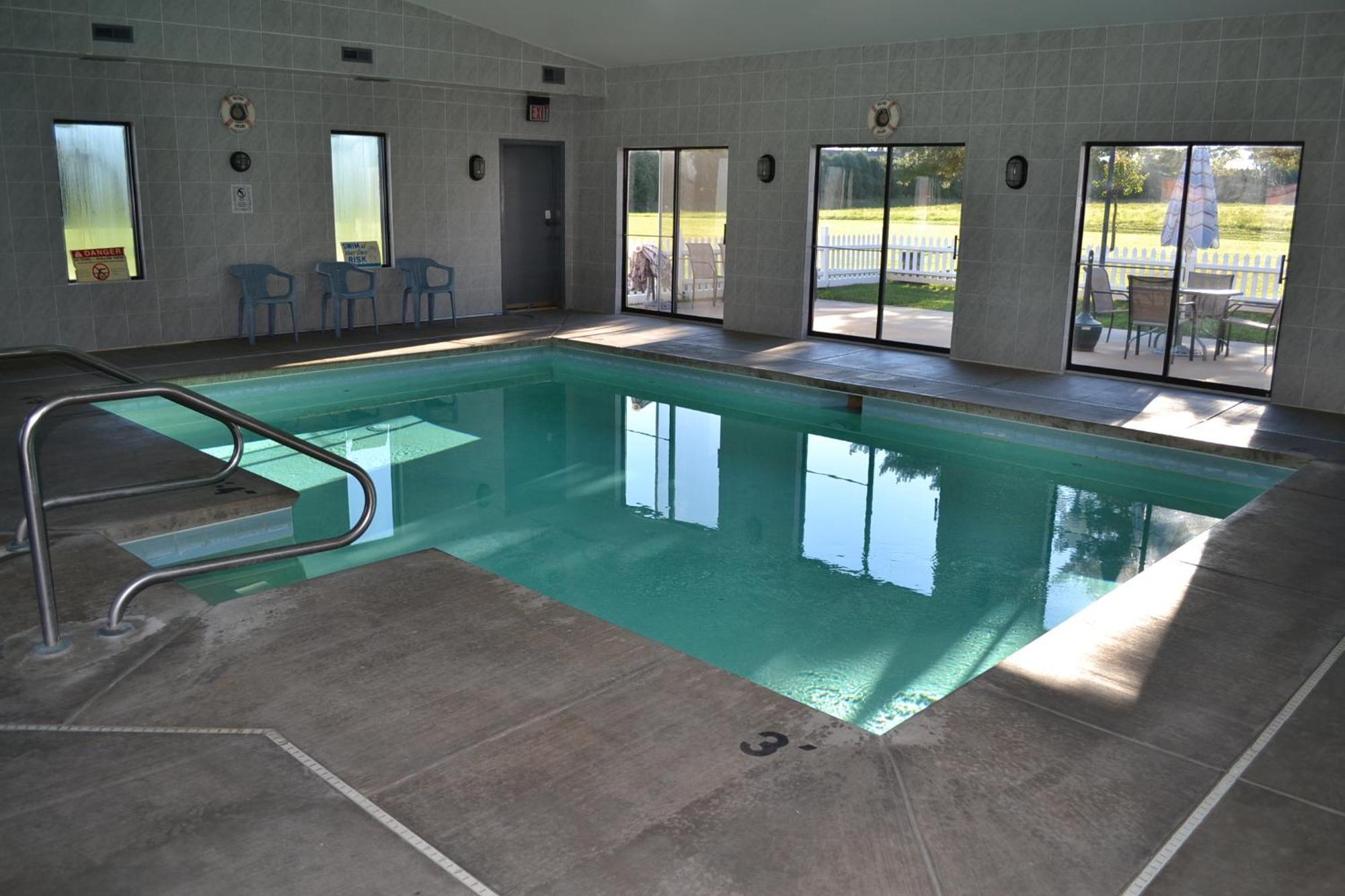 Sky Lodge Inn & Suites - Delavan Facilités photo